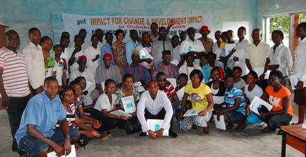 Young people from Ukwuani community gathered after training in non-violent conflict management skills.